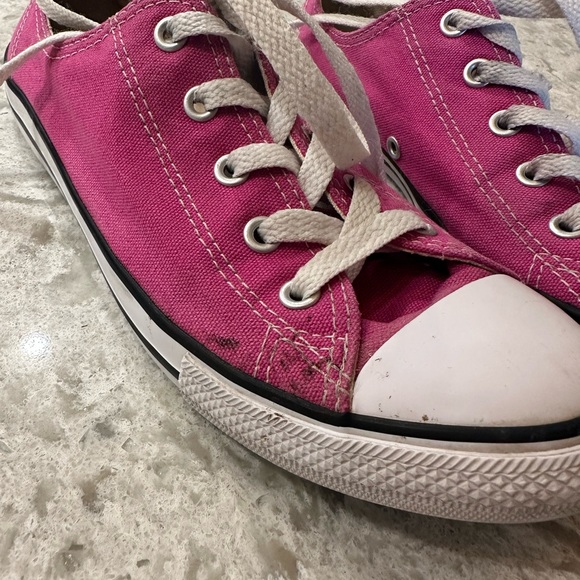Cute Pink Converse All-Stars - Size 7.5 - Picture 2 of 5